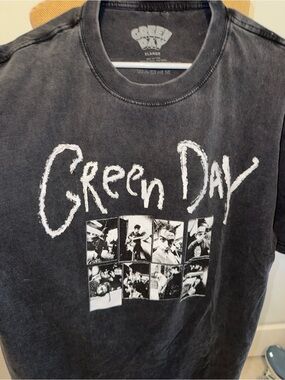 Green Day Graphic Band Tee  - Black